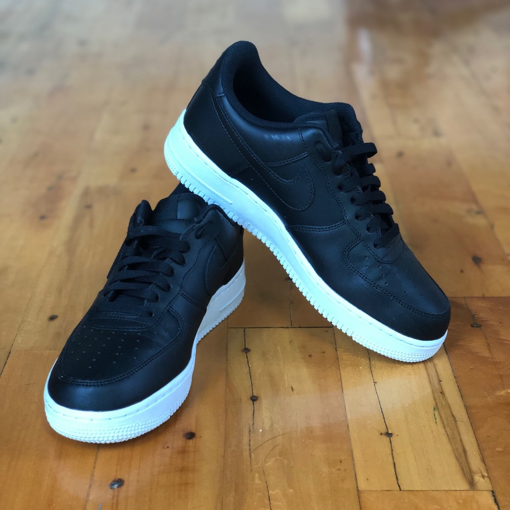 MENS NIKE AIR FORCE LOW